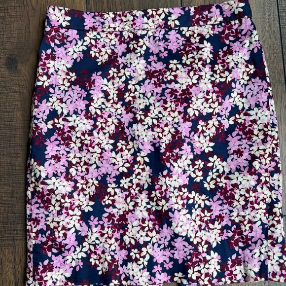 J. Crew Dresses & Skirts - J. Crew Floral Pencil Skirt - Pink and Navy